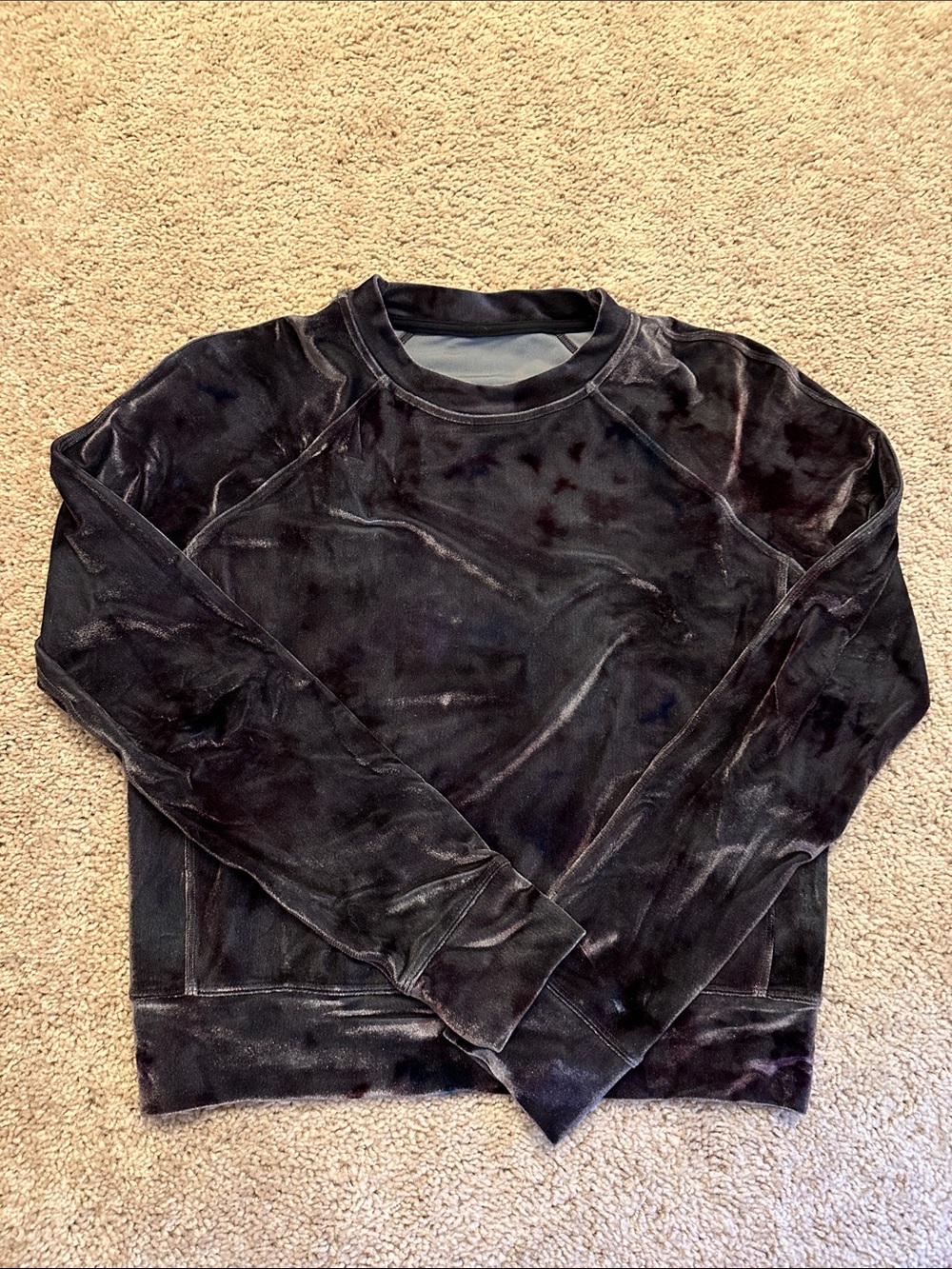lululemon athletica woman’s Velvet Crewneck Sweater in Black and purple